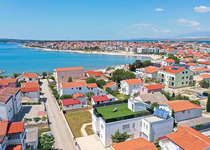 Luxury Eight Bedroom With Swimming Pool And Jacuzzi 100 Meters From The Sea * فير