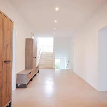 Luxury Eight Bedroom With Swimming Pool And Jacuzzi 100 Meters From The Sea Willa *