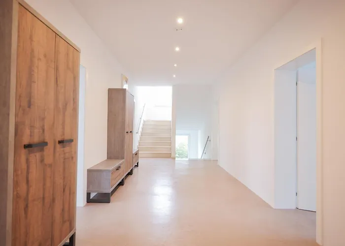 Luxury Eight Bedroom With Swimming Pool And Jacuzzi 100 Meters From The Sea Villa *